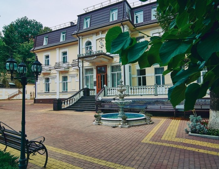 Внешний вид и территория - Санаторий «Белая Дача»